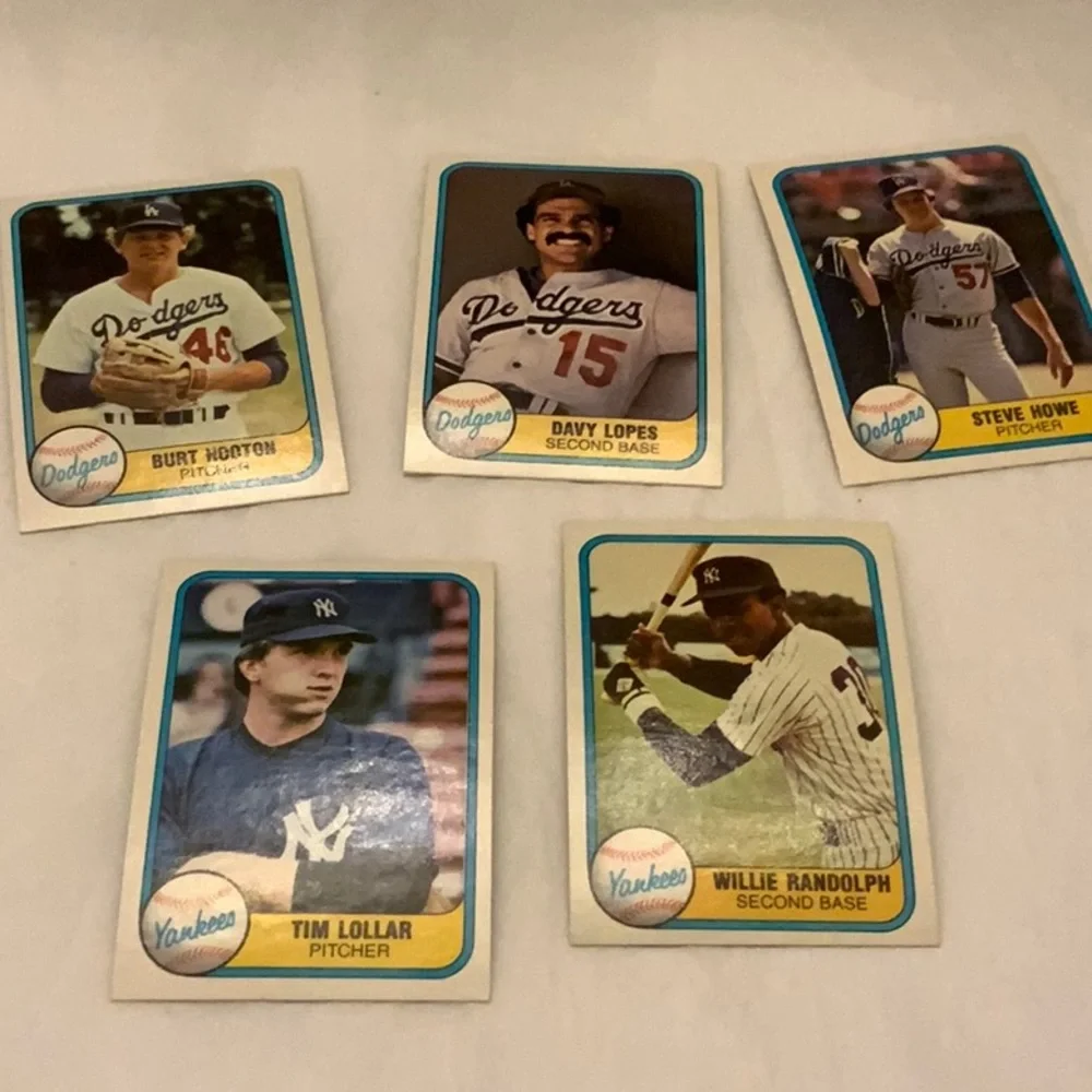 Bundle of Baseball Cards Lot 188